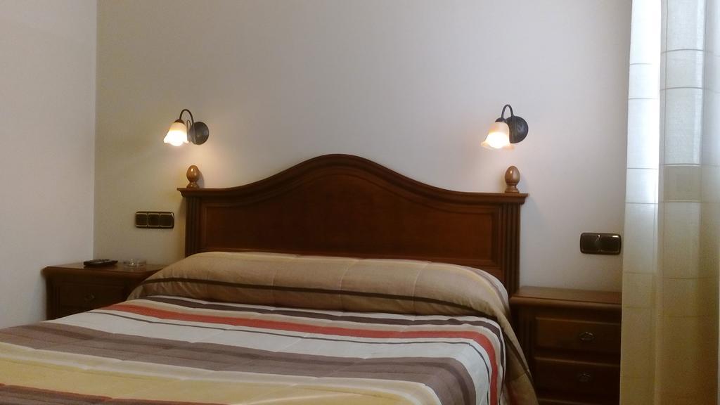 Hostal Granada Salamanca Habitación foto