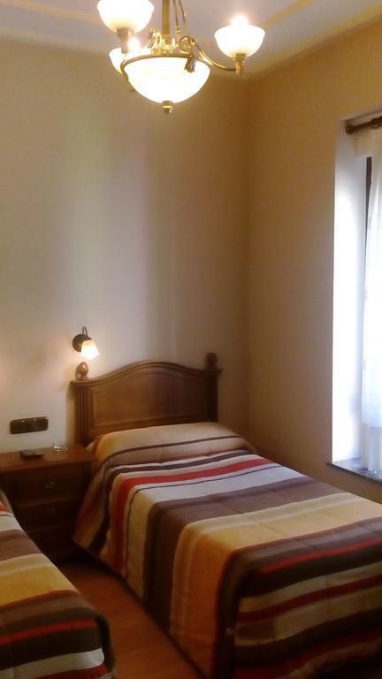 Hostal Granada Salamanca Habitación foto