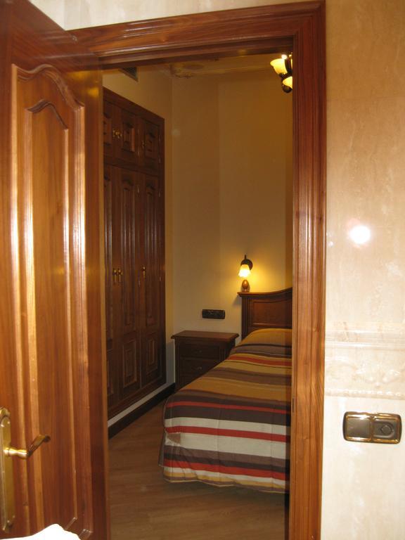 Hostal Granada Salamanca Habitación foto