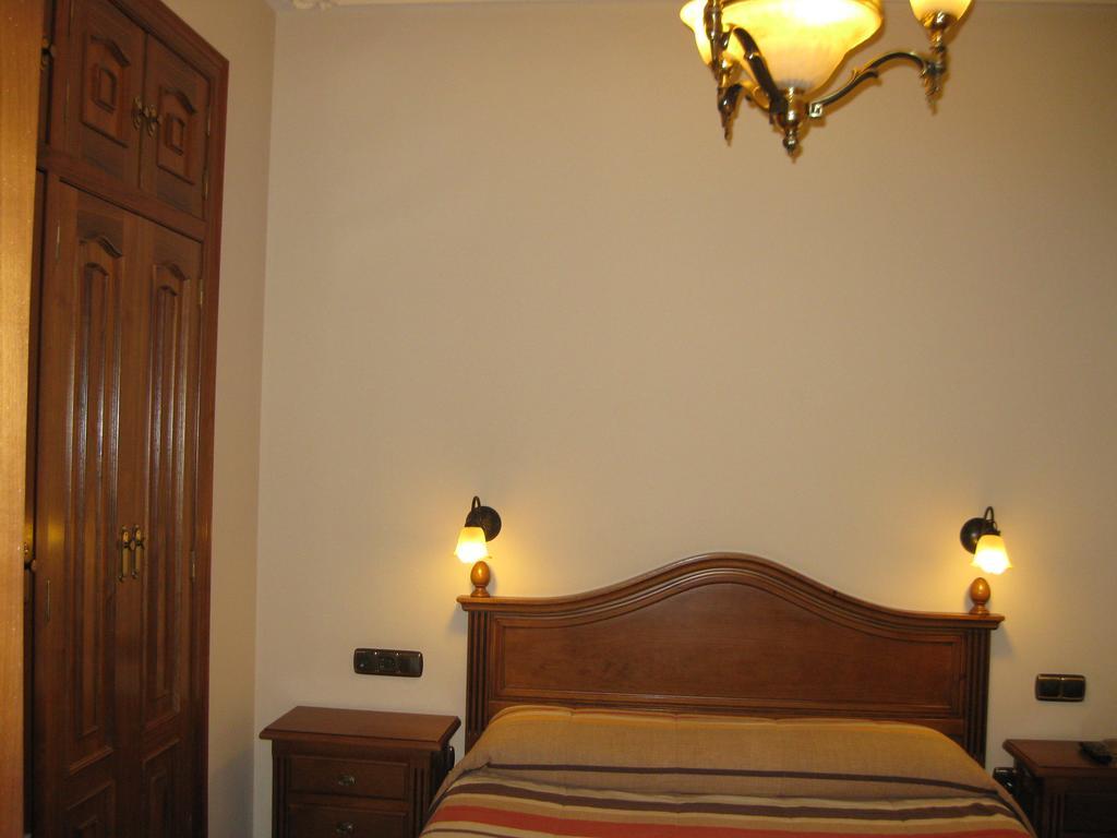 Hostal Granada Salamanca Habitación foto