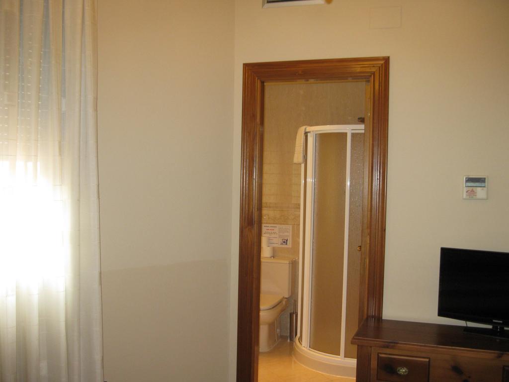 Hostal Granada Salamanca Habitación foto