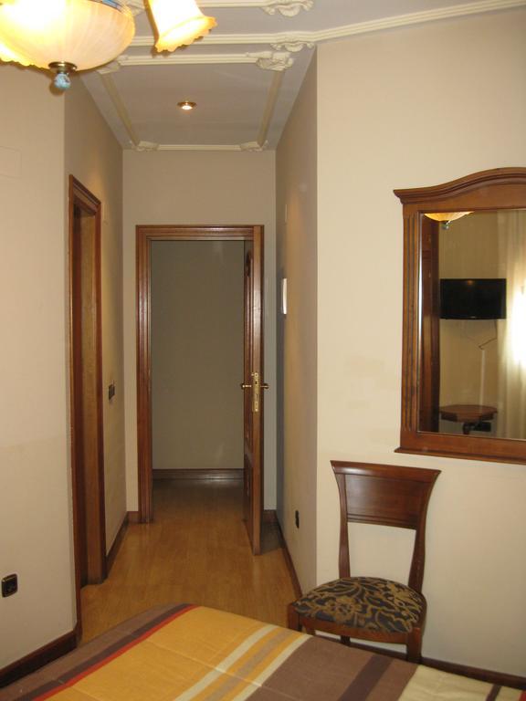 Hostal Granada Salamanca Habitación foto