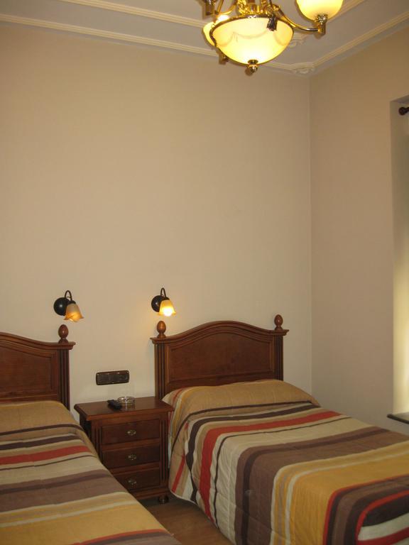 Hostal Granada Salamanca Habitación foto