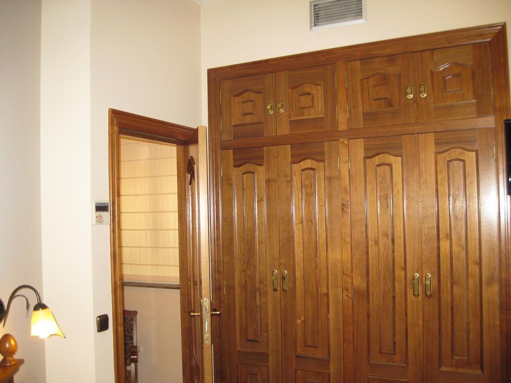 Hostal Granada Salamanca Habitación foto