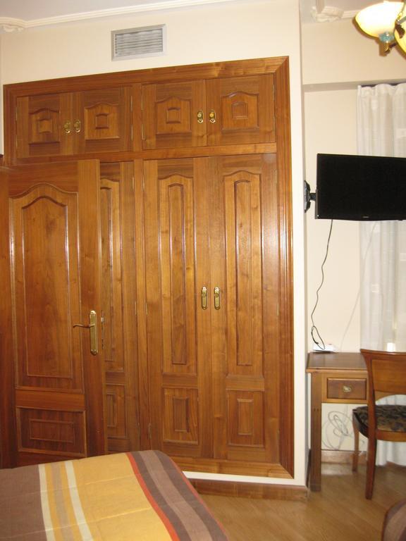 Hostal Granada Salamanca Habitación foto